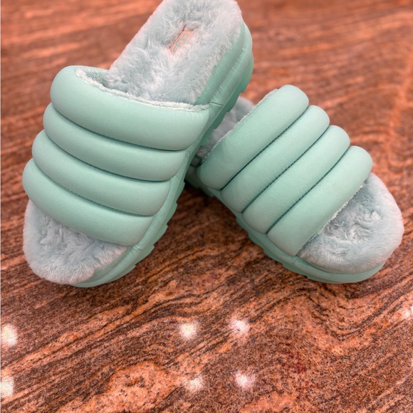 UGG Shoes - UGG Mint Green Fluffy Sandals Like New Condition. Beautiful! Fits like a 7-7.5.